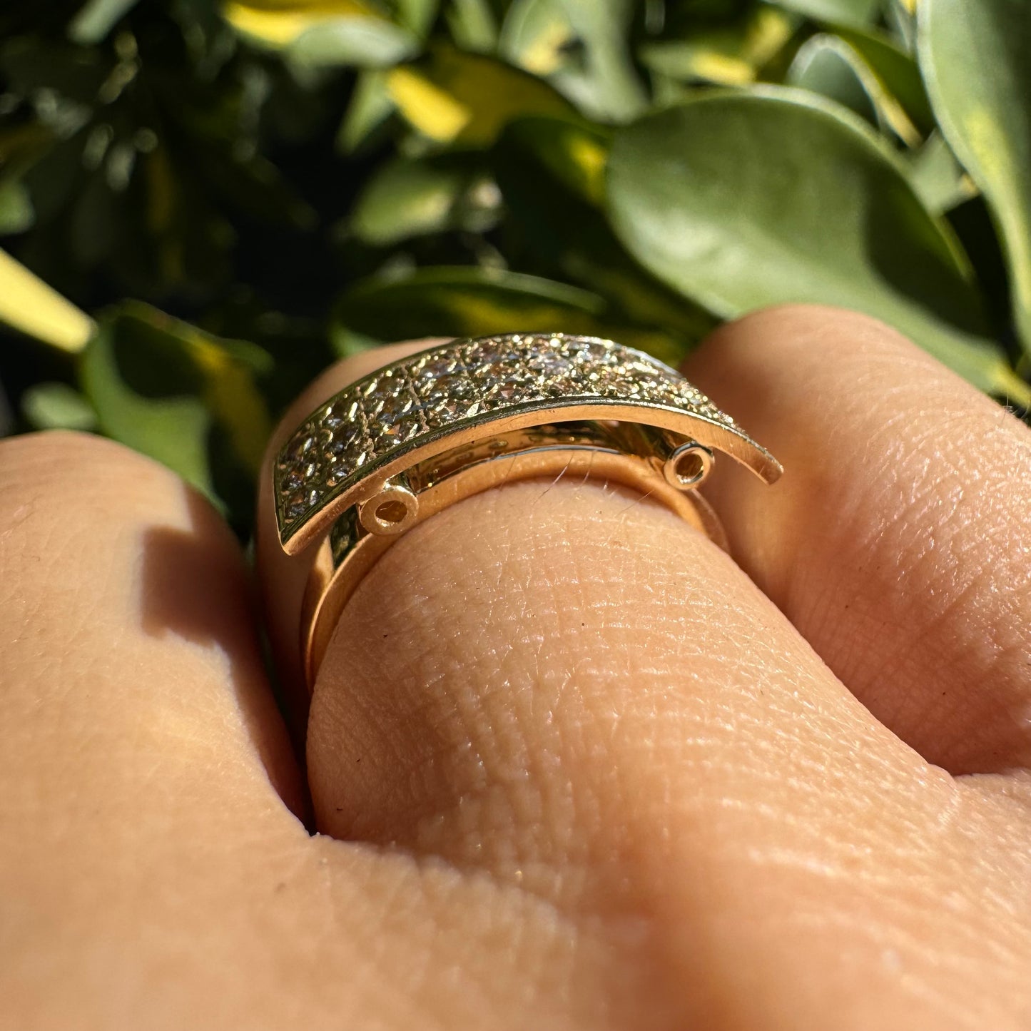 14K gold ring set with Diamonds
