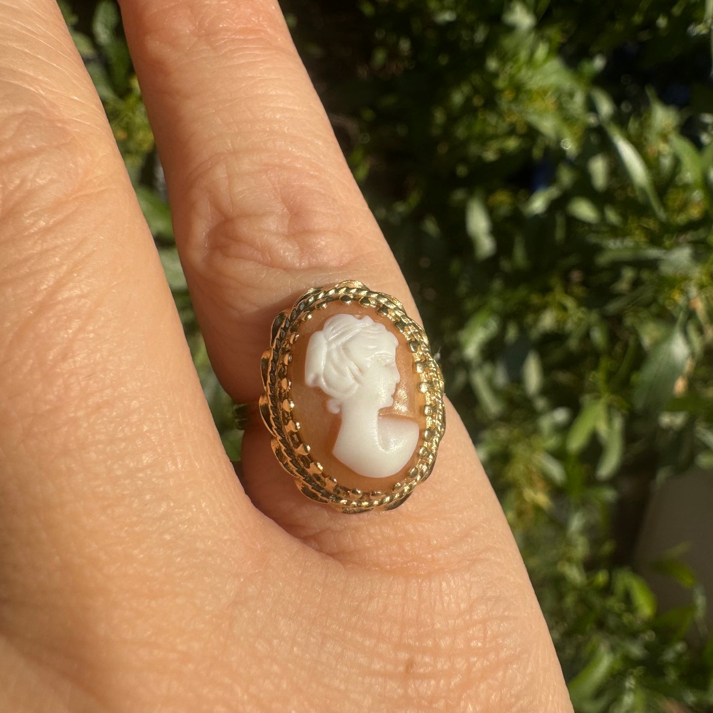 14K gold Cameo ring