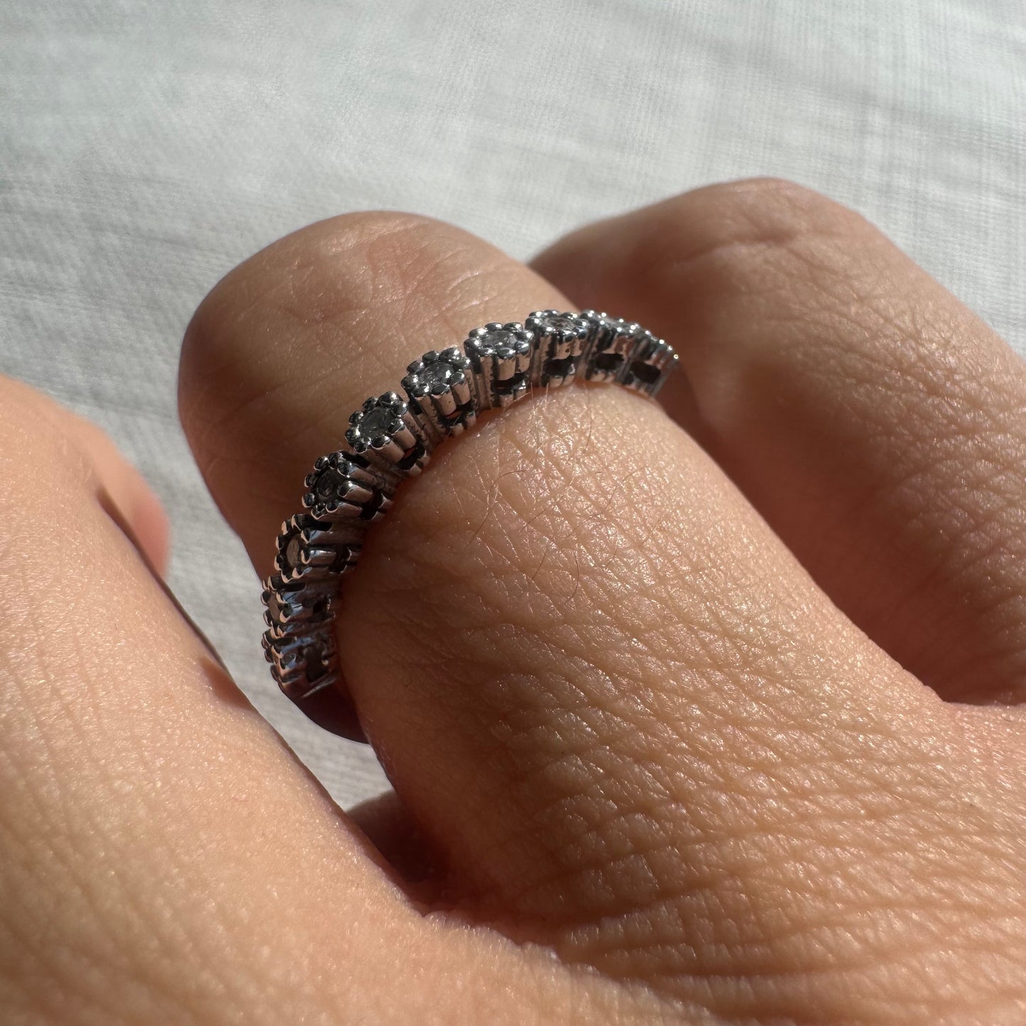 14K gold ring set with Diamonds