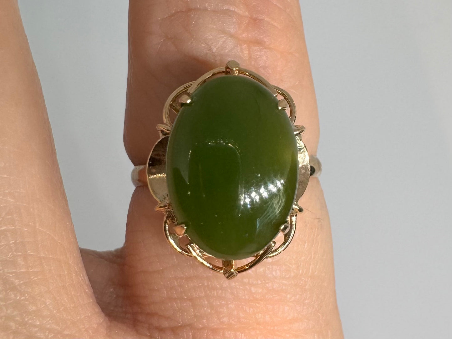14K gold ring set with green Jade