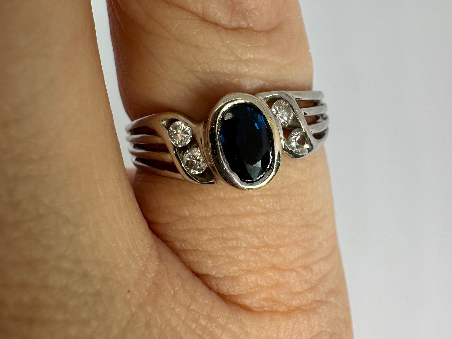 14K gold ring set with Sapphire & Diamonds