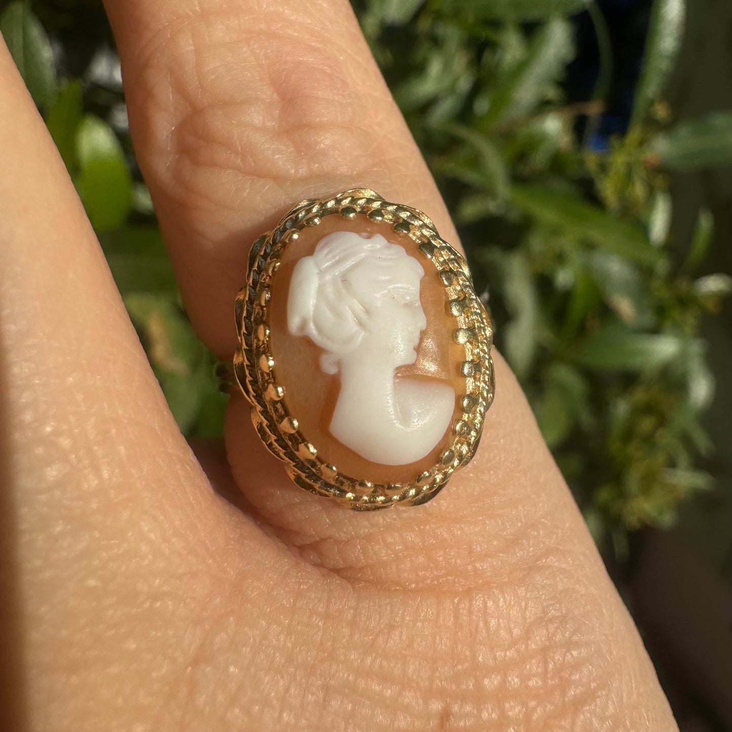 14K gold Cameo ring