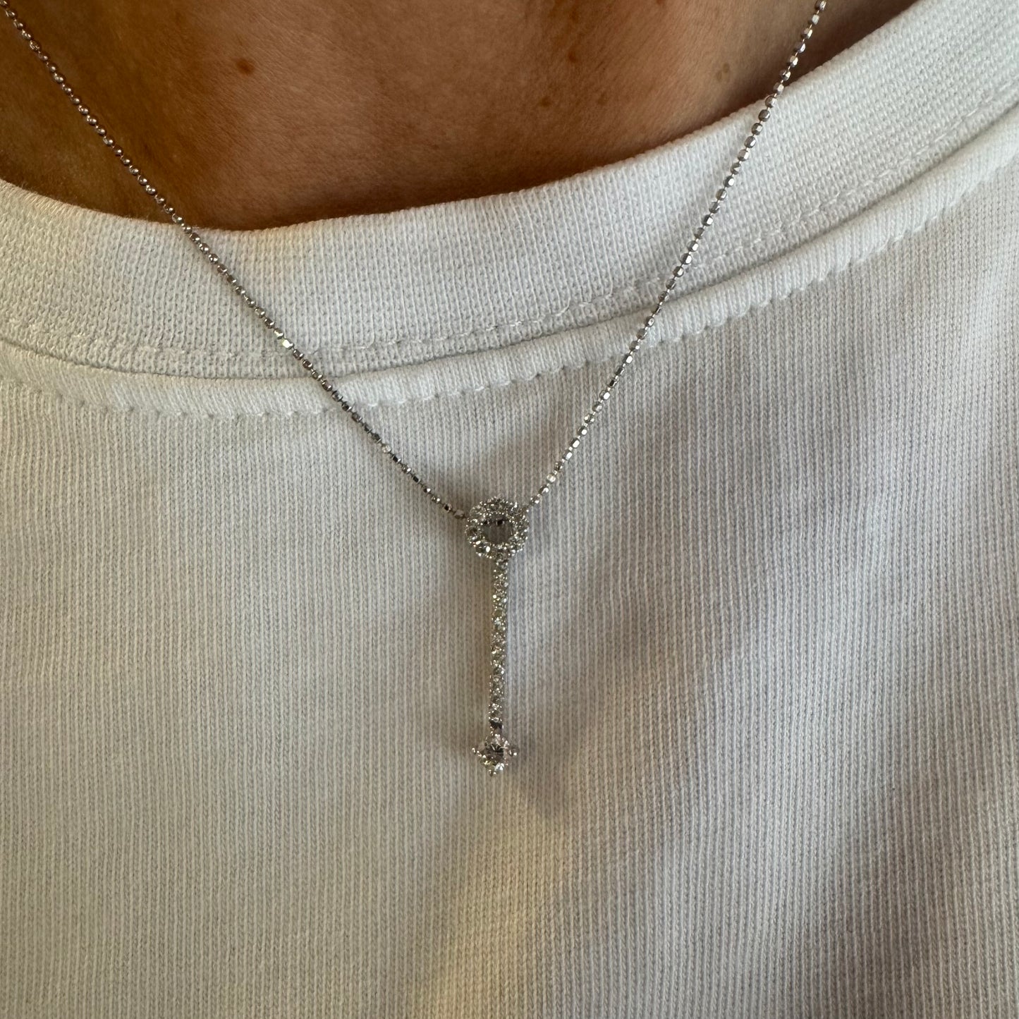 14K gold elegant and delicate Diamonds necklace