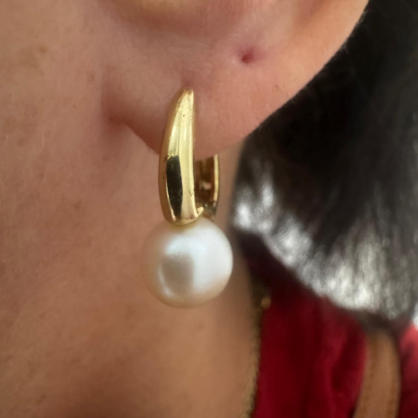 14K gold drop earrings set with Pearl
