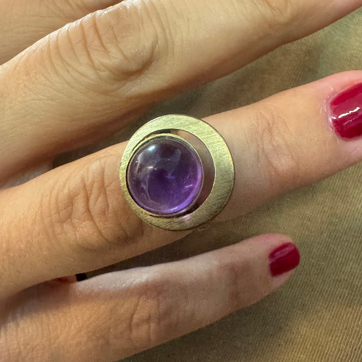 14K gold ring set with Amethyst