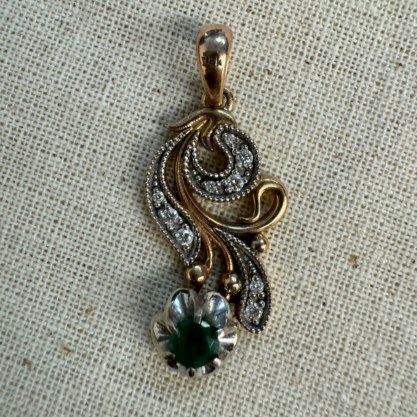 14K gold pendant set with Emerald & Diamonds