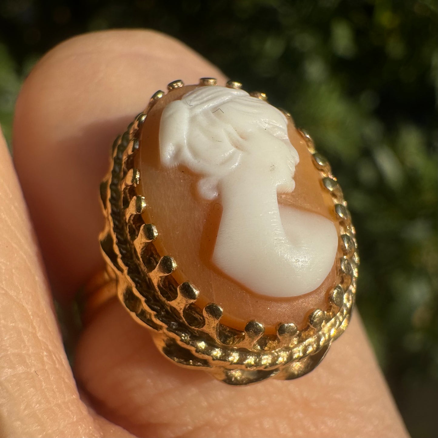 14K gold Cameo ring
