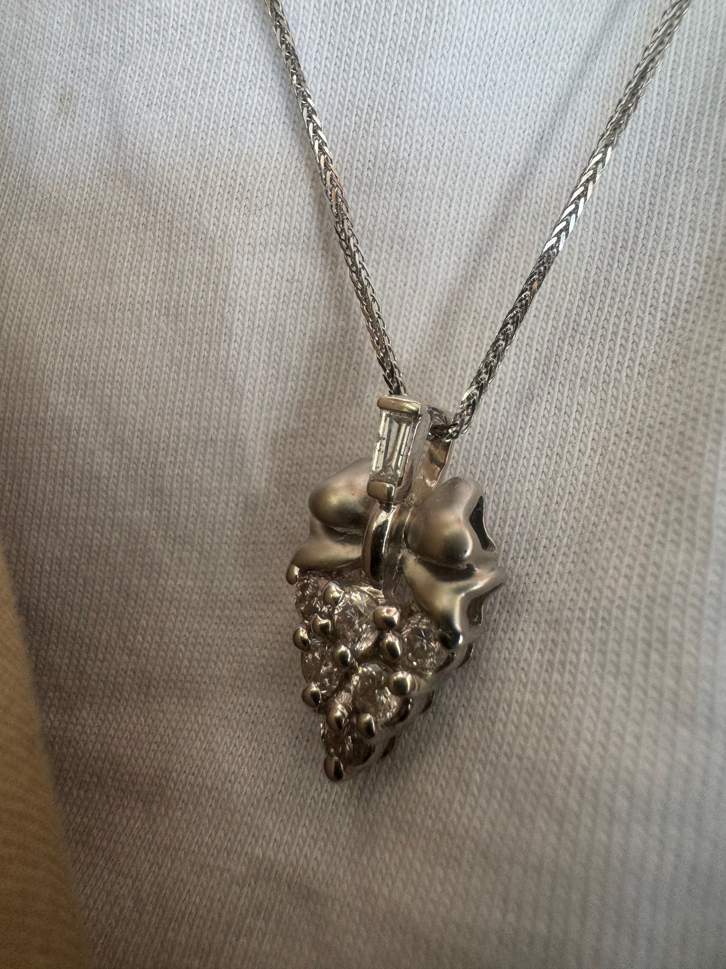 14K gold necklace & 18K gold pendant set with Diamonds