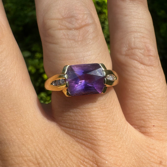14K gold ring set with Amethyst & Diamonds