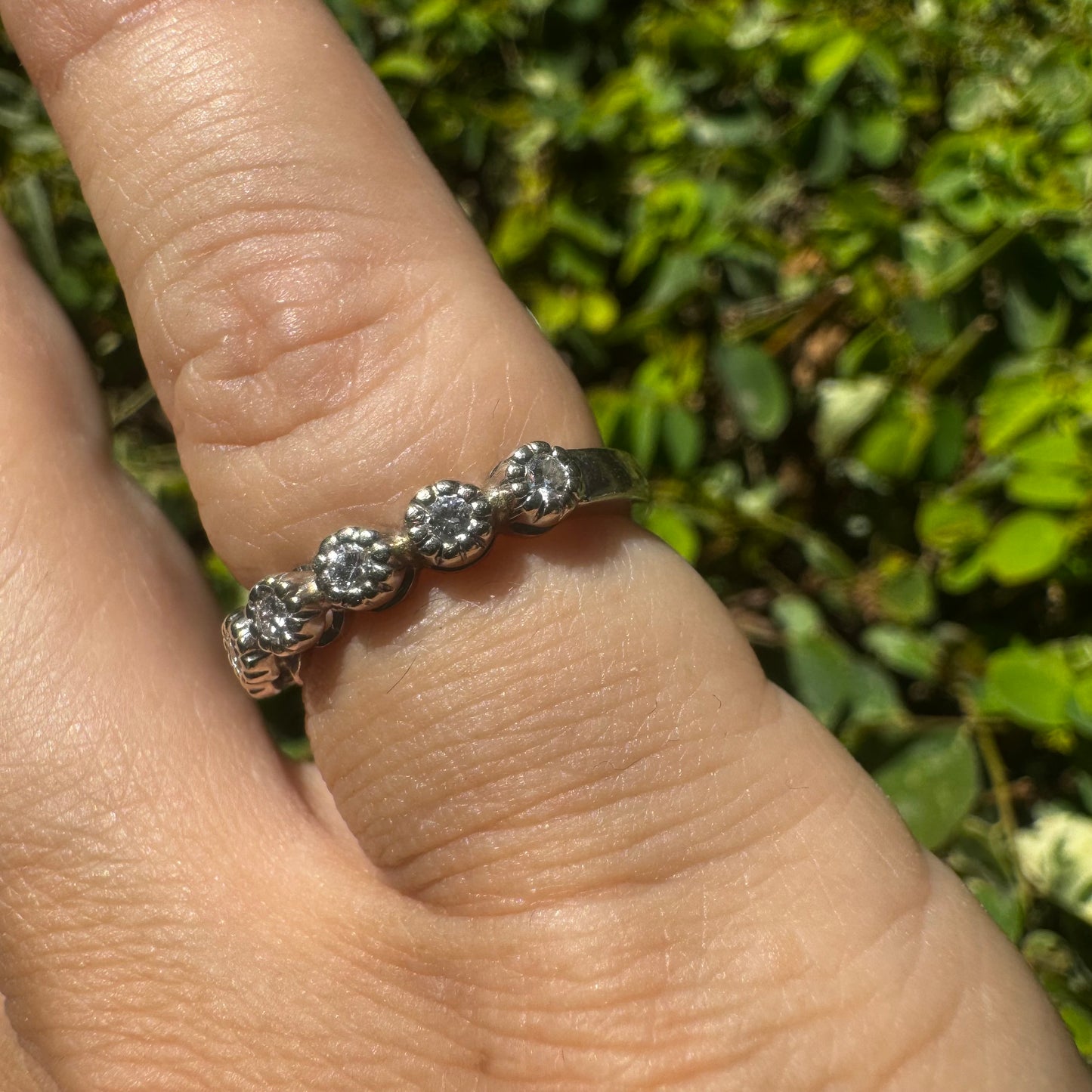 14K gold ring set with Diamonds