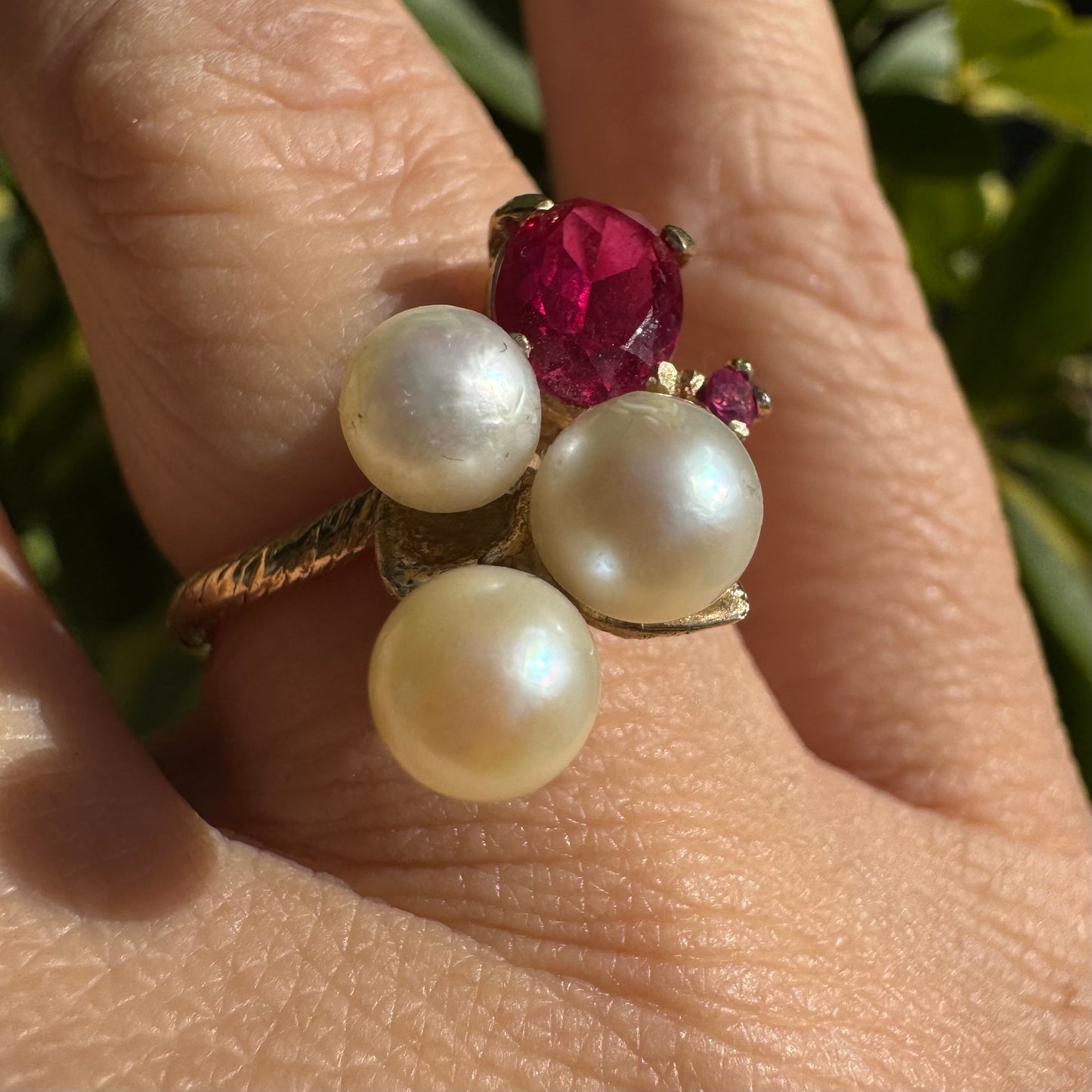 14K gold ring set with 3 Pearls & Ruby
