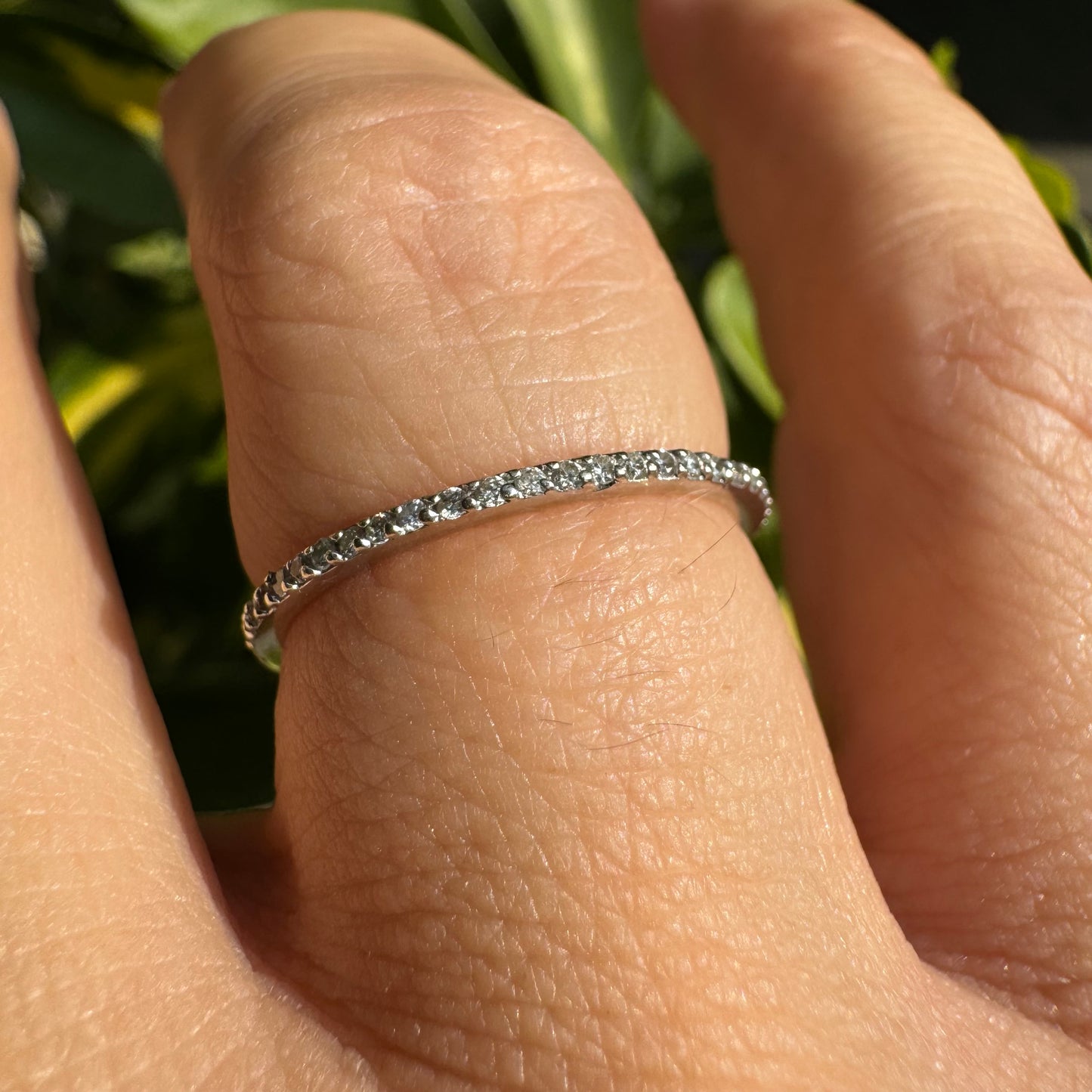 14K gold ring set with Diamonds