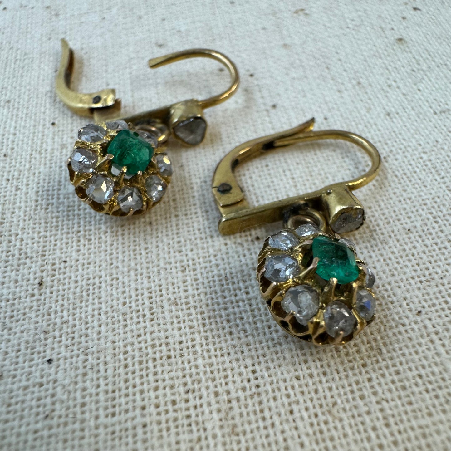 10K gold earrings set with Emerald & Diamonds
