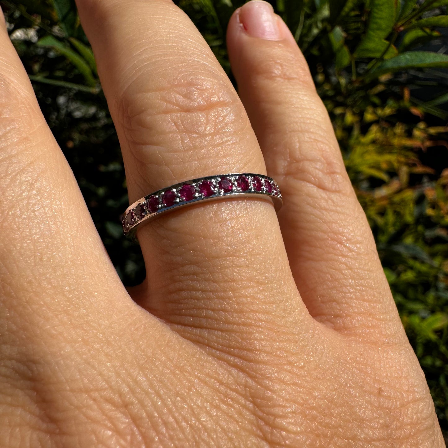 18K gold Eternity ring set with Rubies