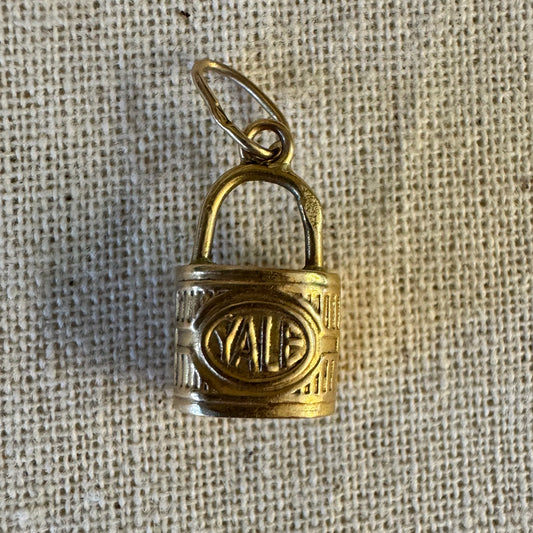 18K gold Lock (Yale) pendant