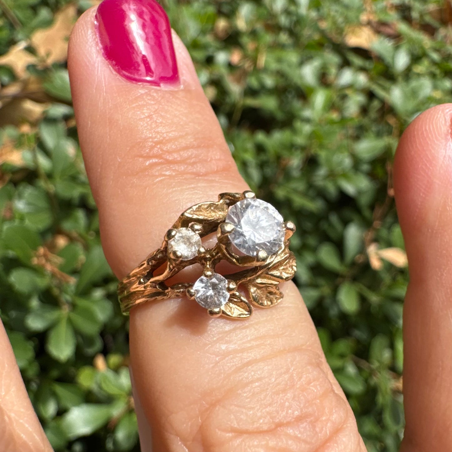 14K gold leaf ring with Sparkling transparent Stones