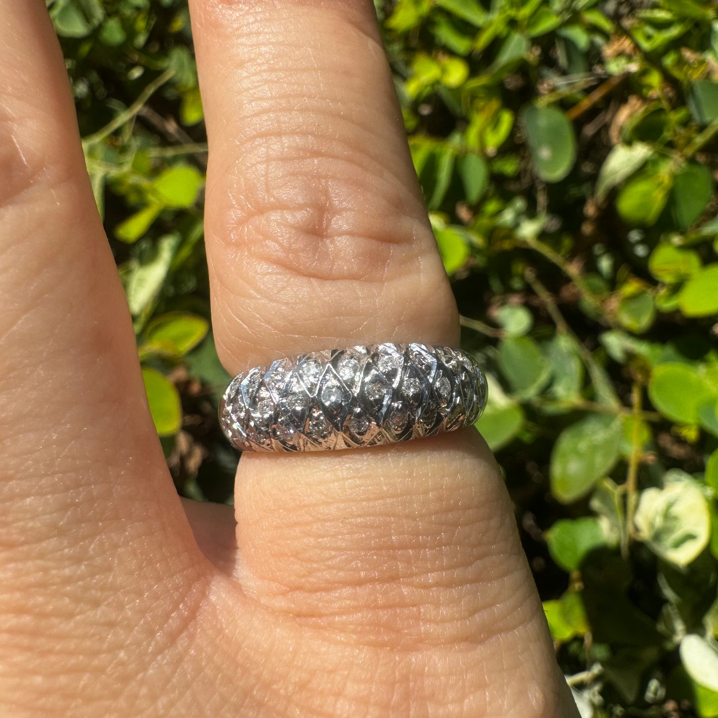 14K gold ring set with Diamonds