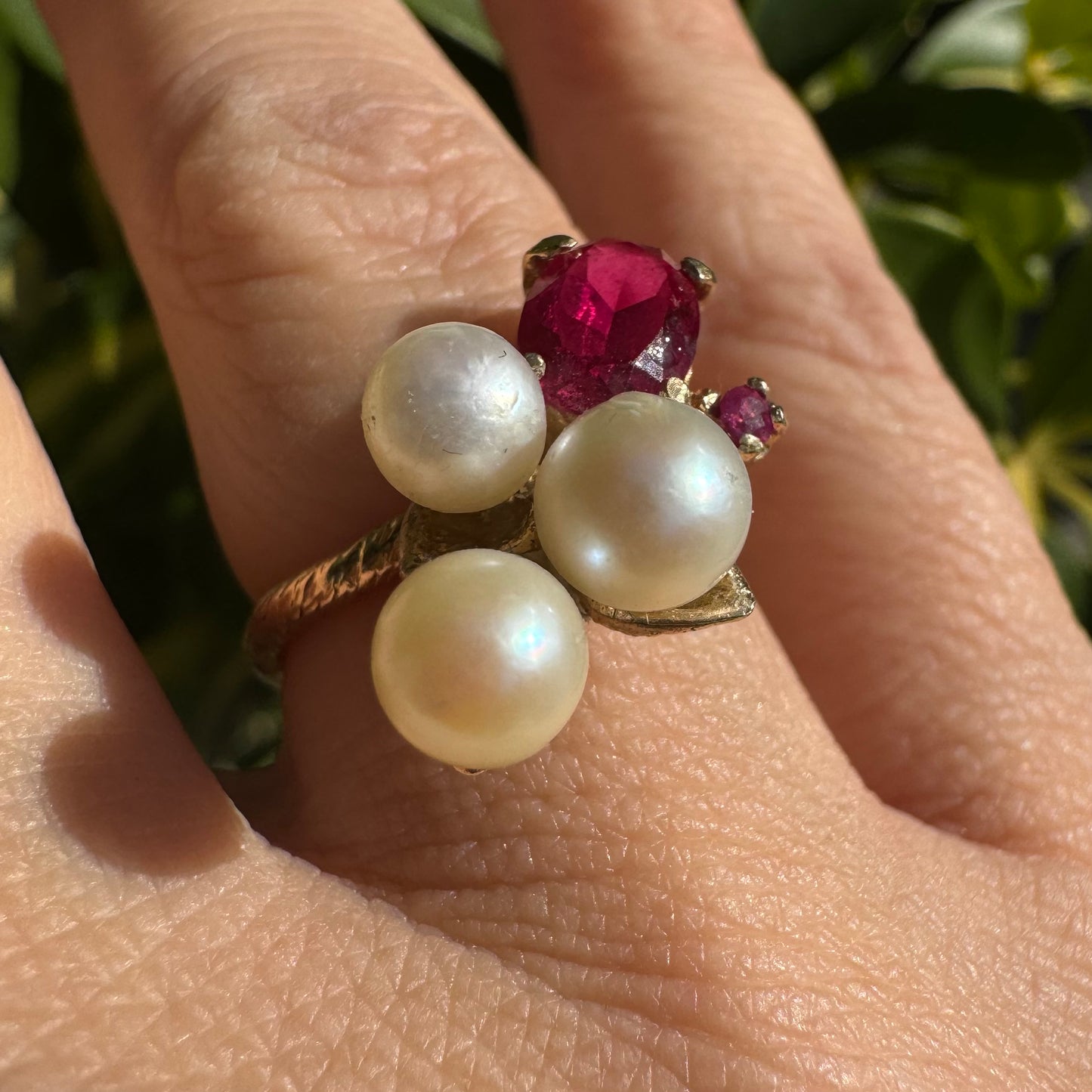 14K gold ring set with 3 Pearls & Ruby