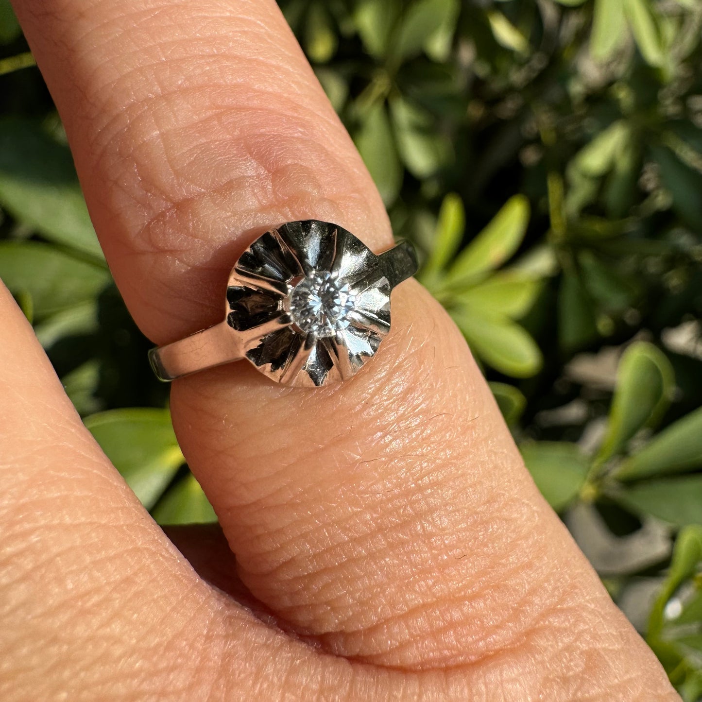 18K Gold ring set with Diamonds