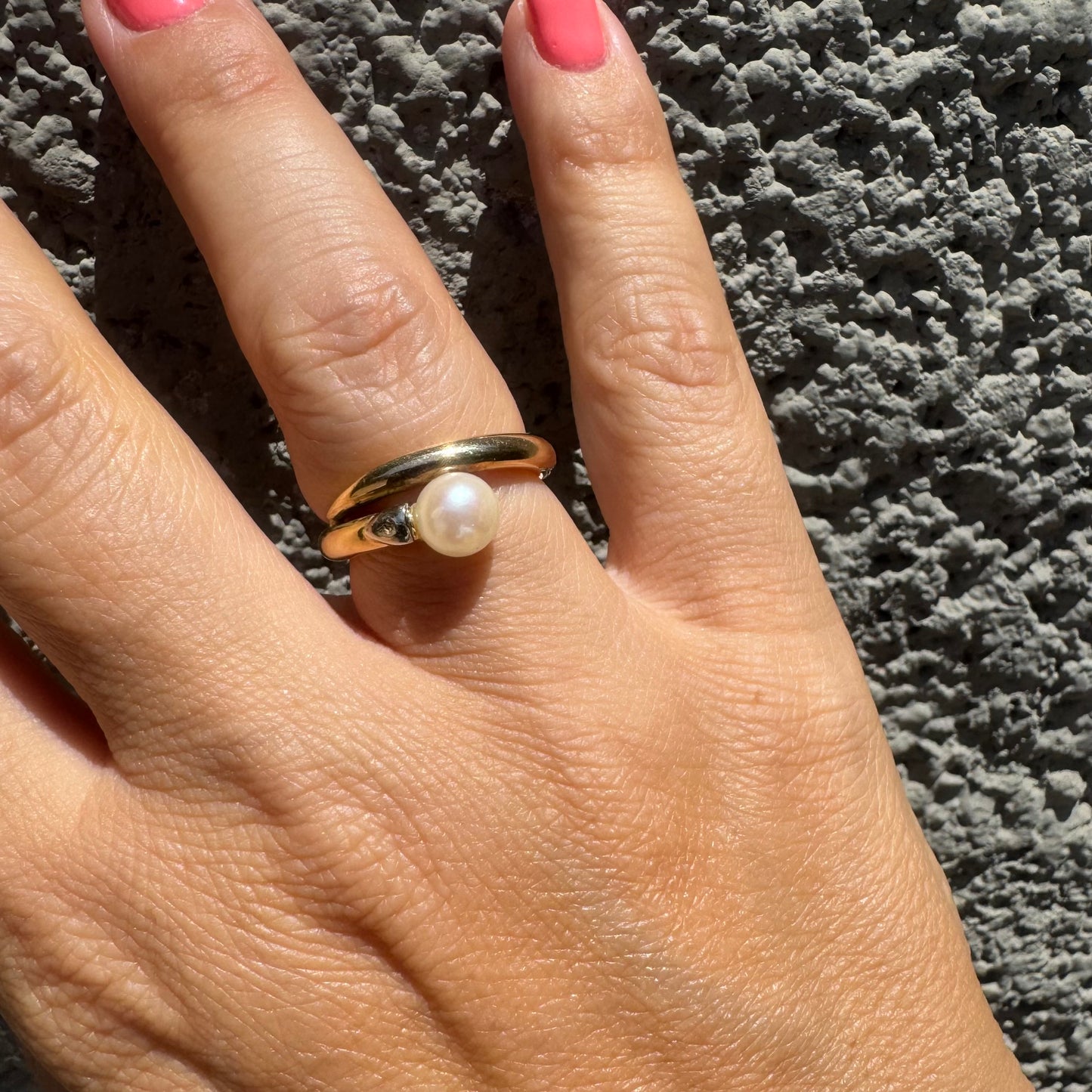 14K gold ring set with Pearl