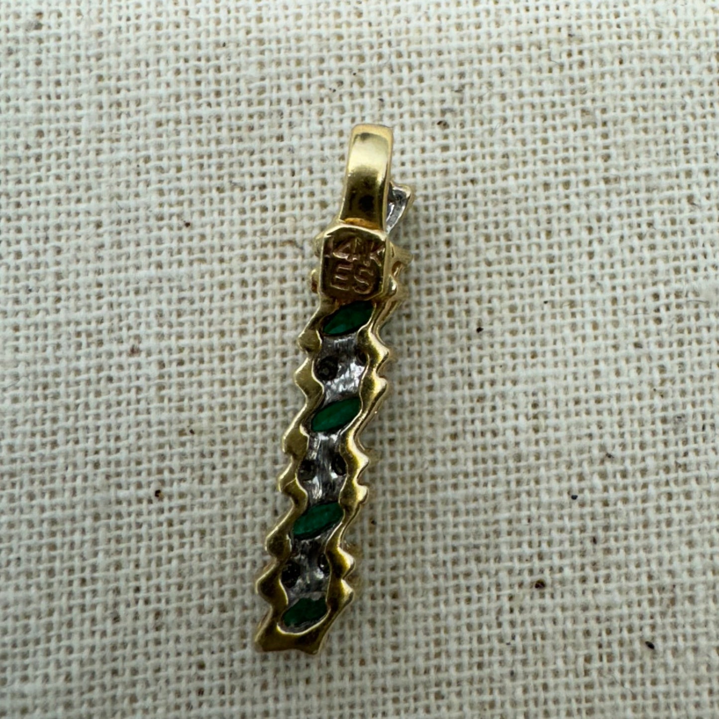 14K gold pendant set with Emerald & Diamonds