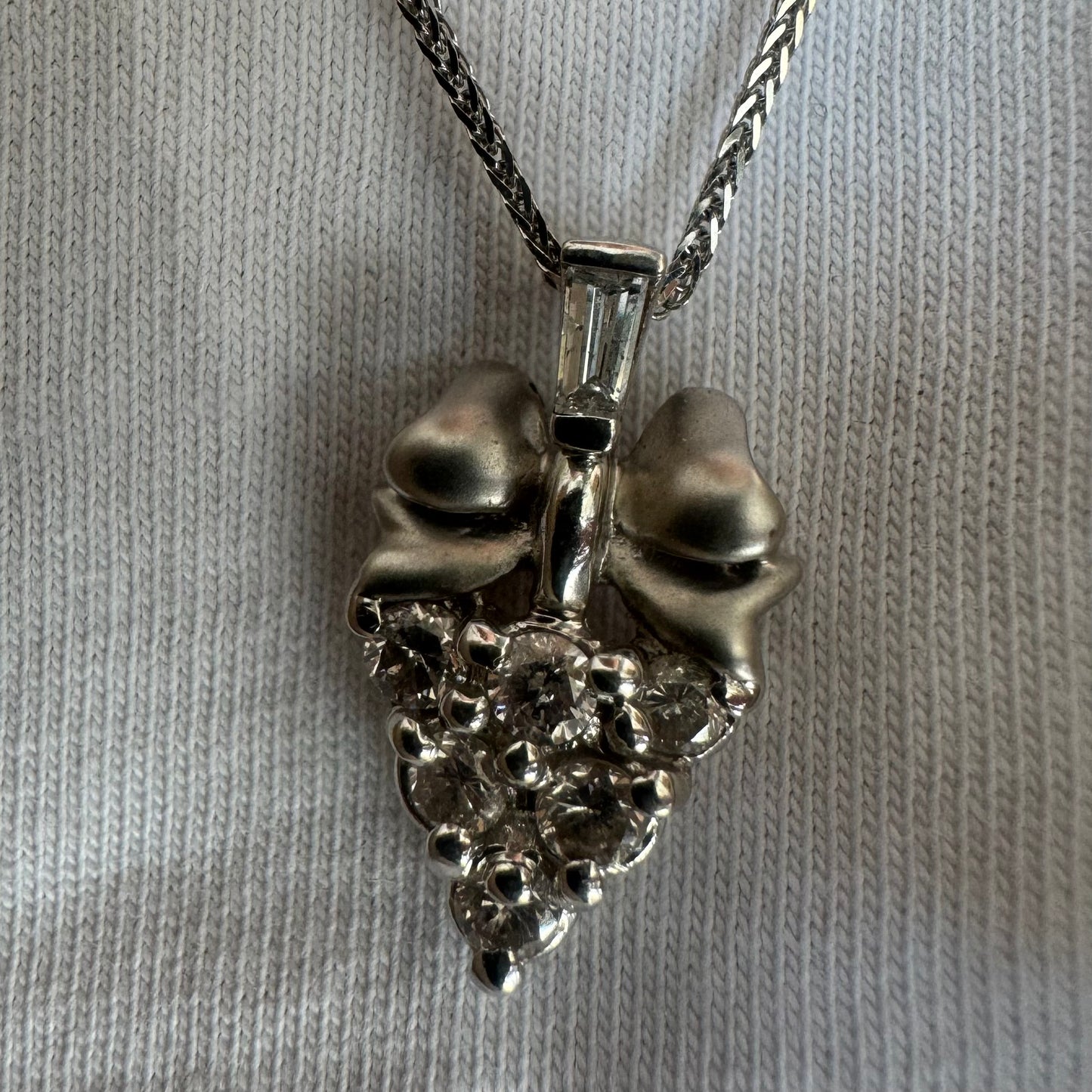 14K gold necklace & 18K gold pendant set with Diamonds