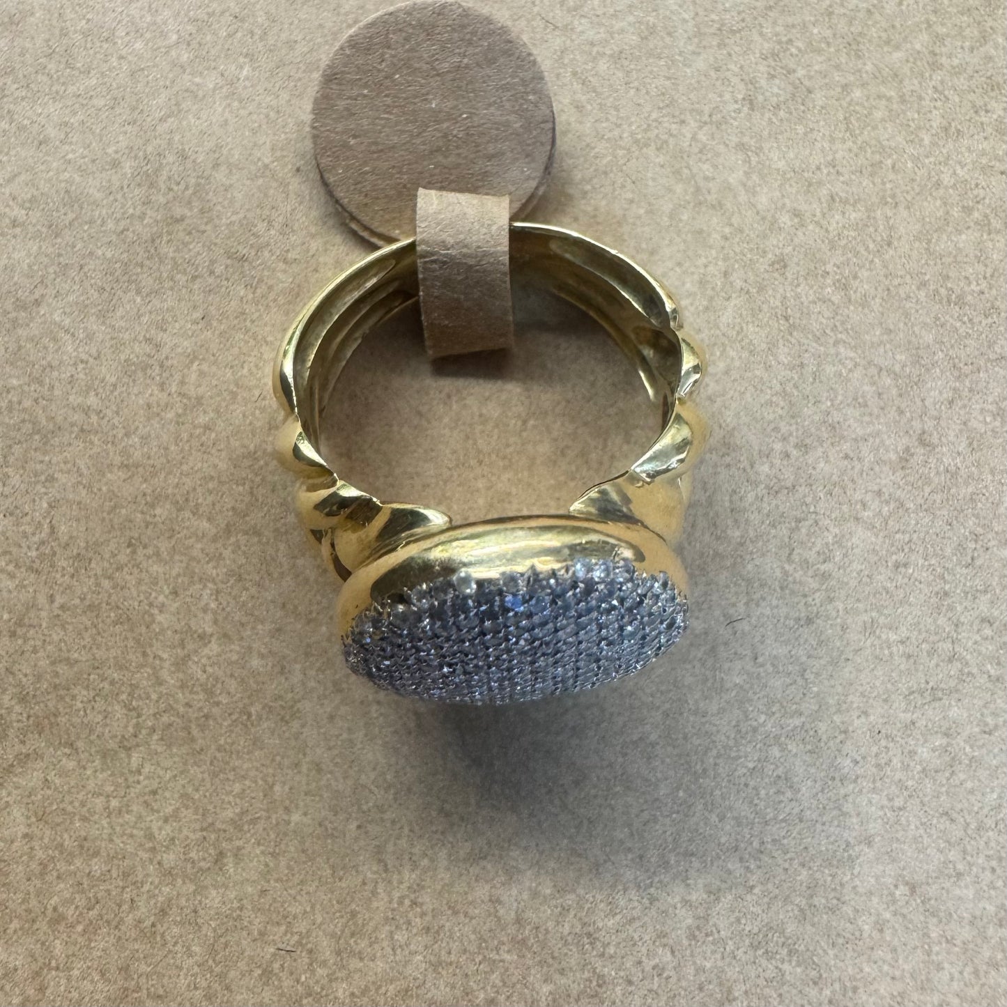 18K gold ring set with a dazzling dome of pavé-set diamonds