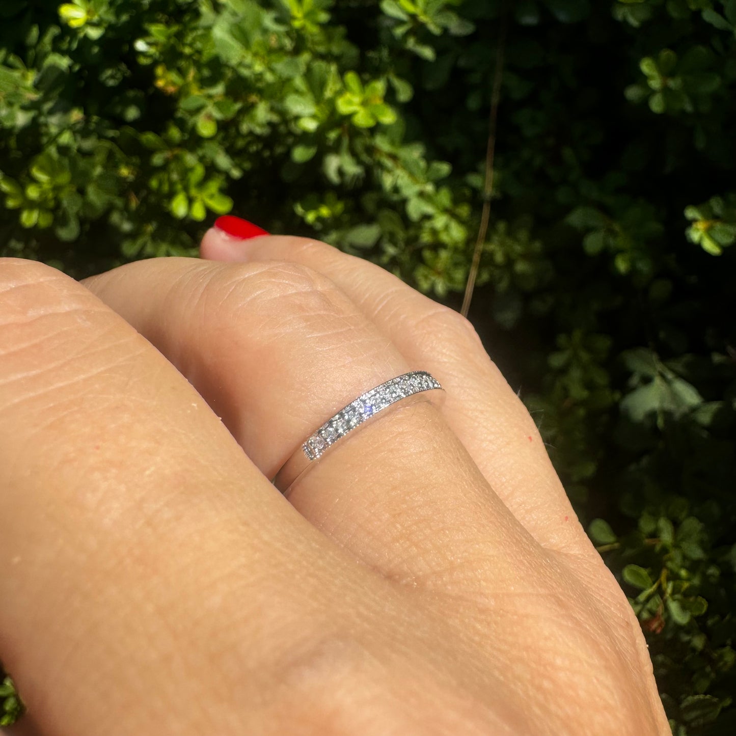 14K gold ring set with Diamonds