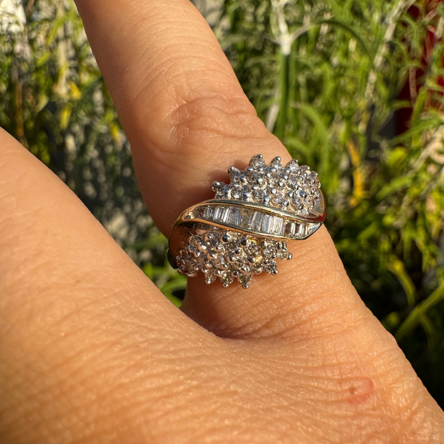 10K gold ring set with Diamonds