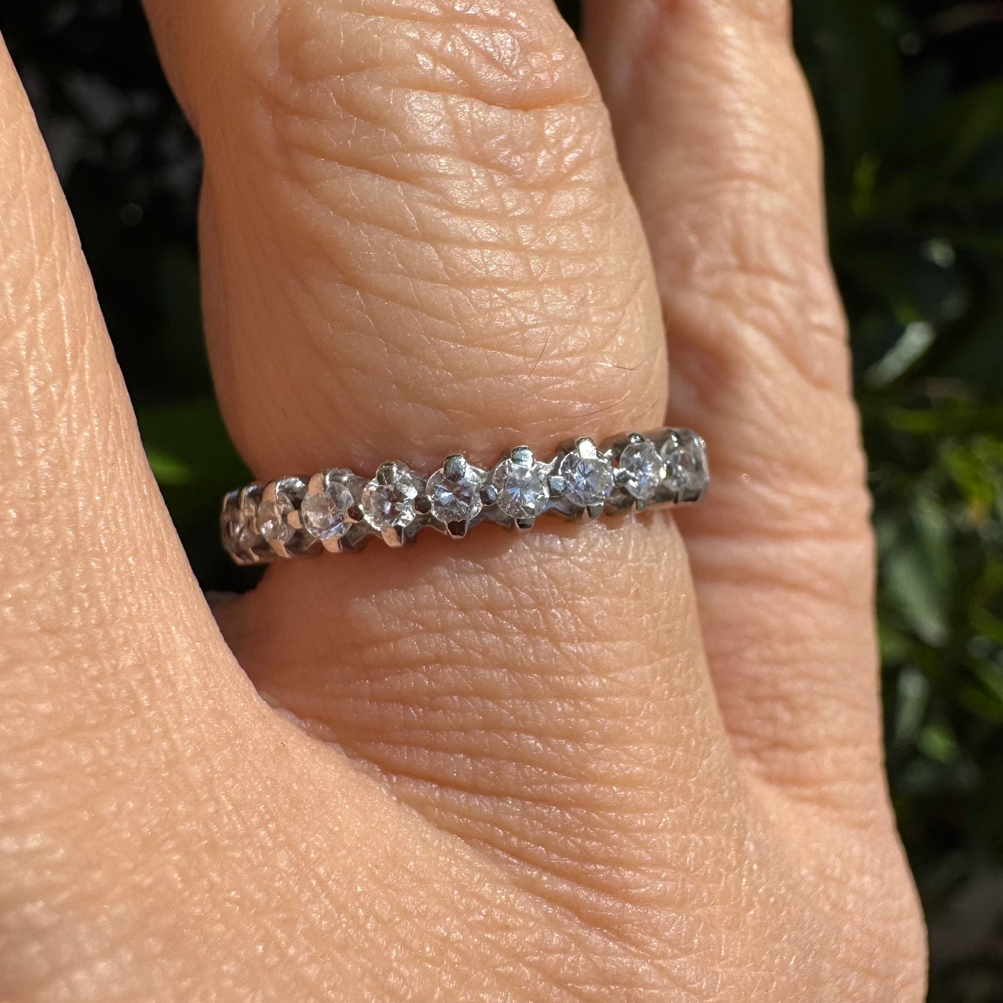 18K gold Eternity ring set with Diamonds