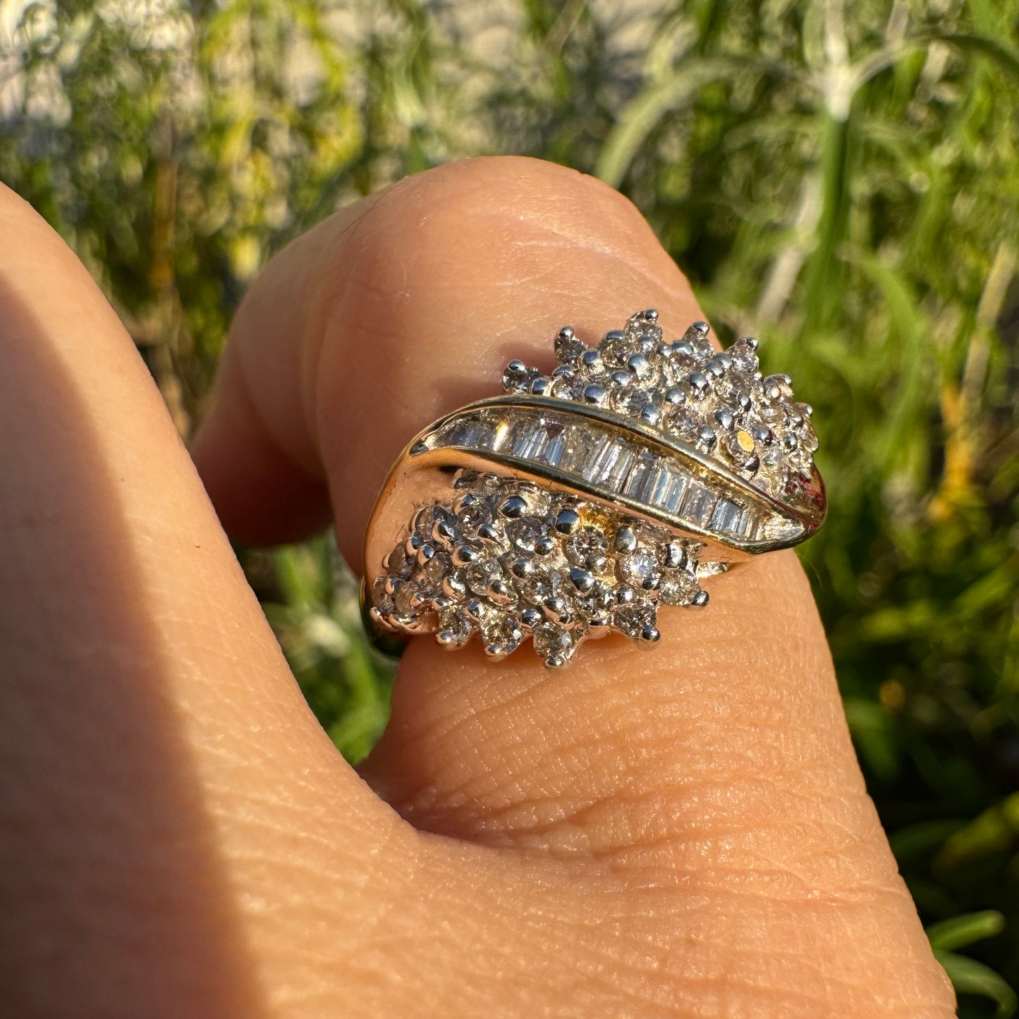 10K gold ring set with Diamonds