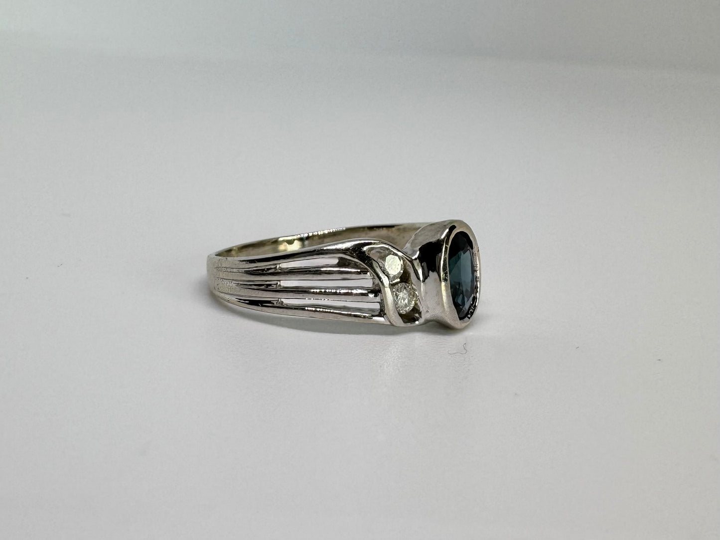 14K gold ring set with Sapphire & Diamonds