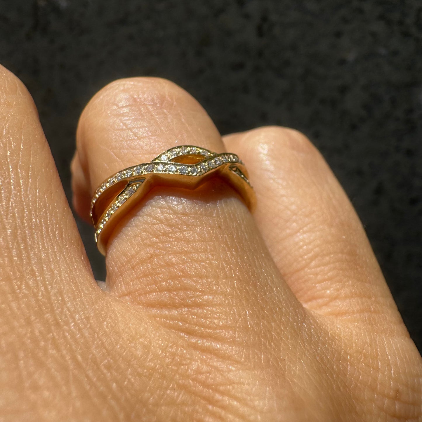 14K gold ring set with Diamonds