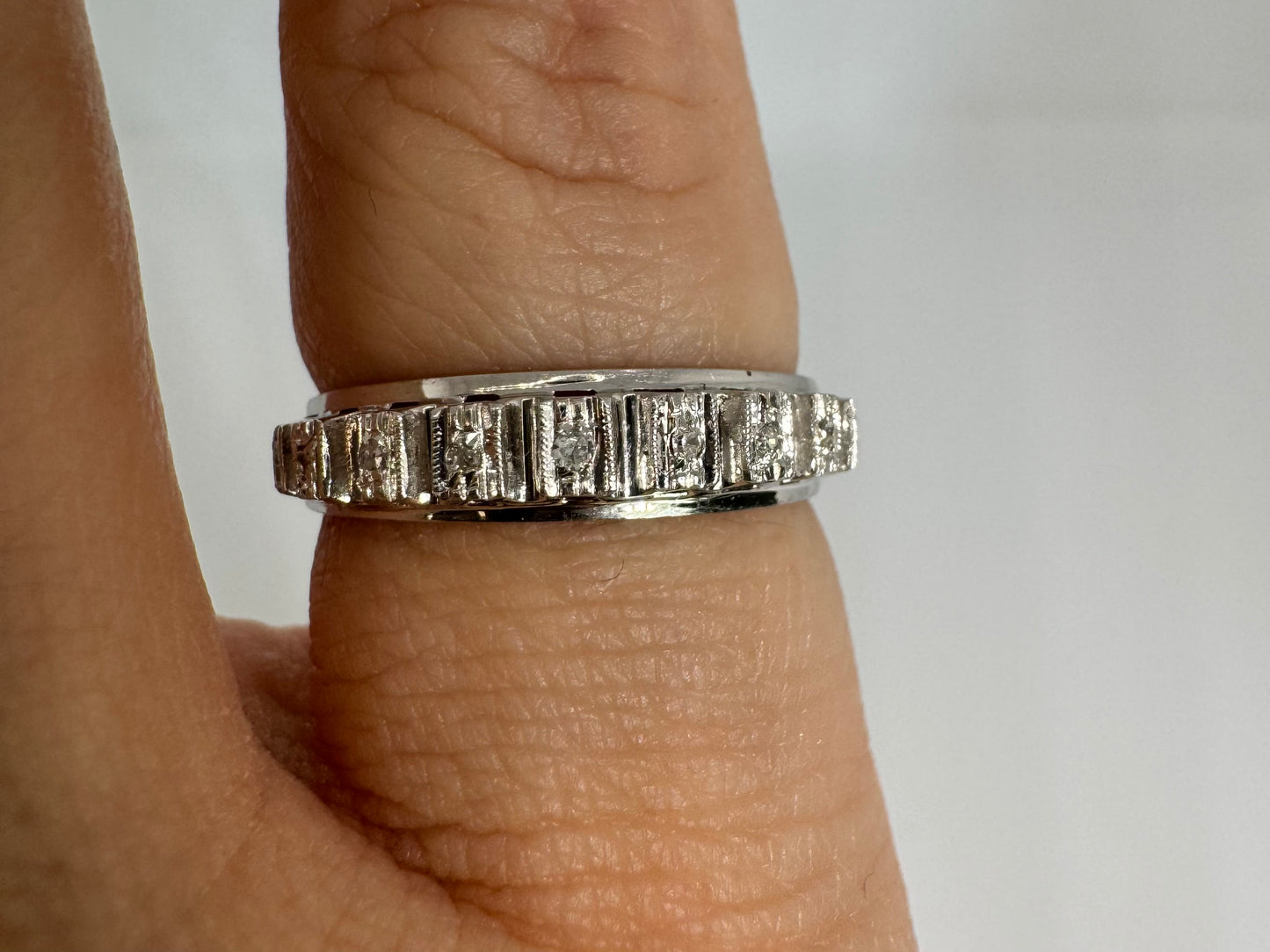 14K gold ring set with Diamonds