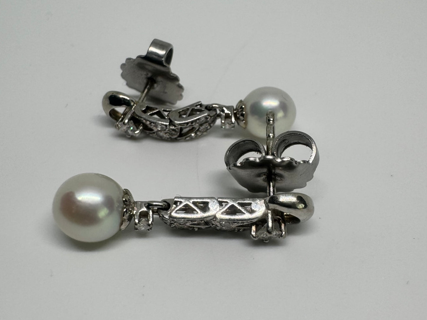 עגילי זהב 14K משובצים פנינים ויהלומים