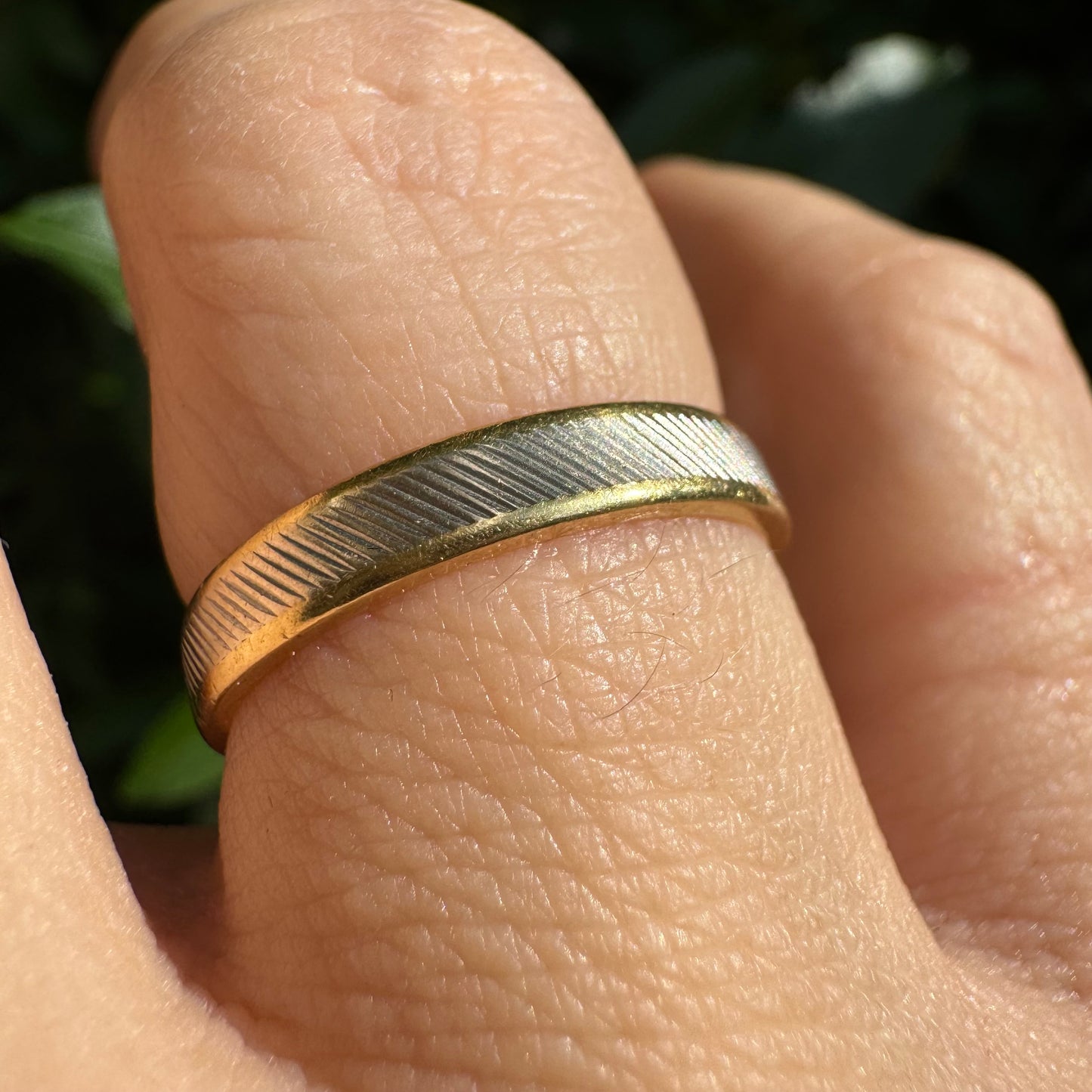 18K gold ring