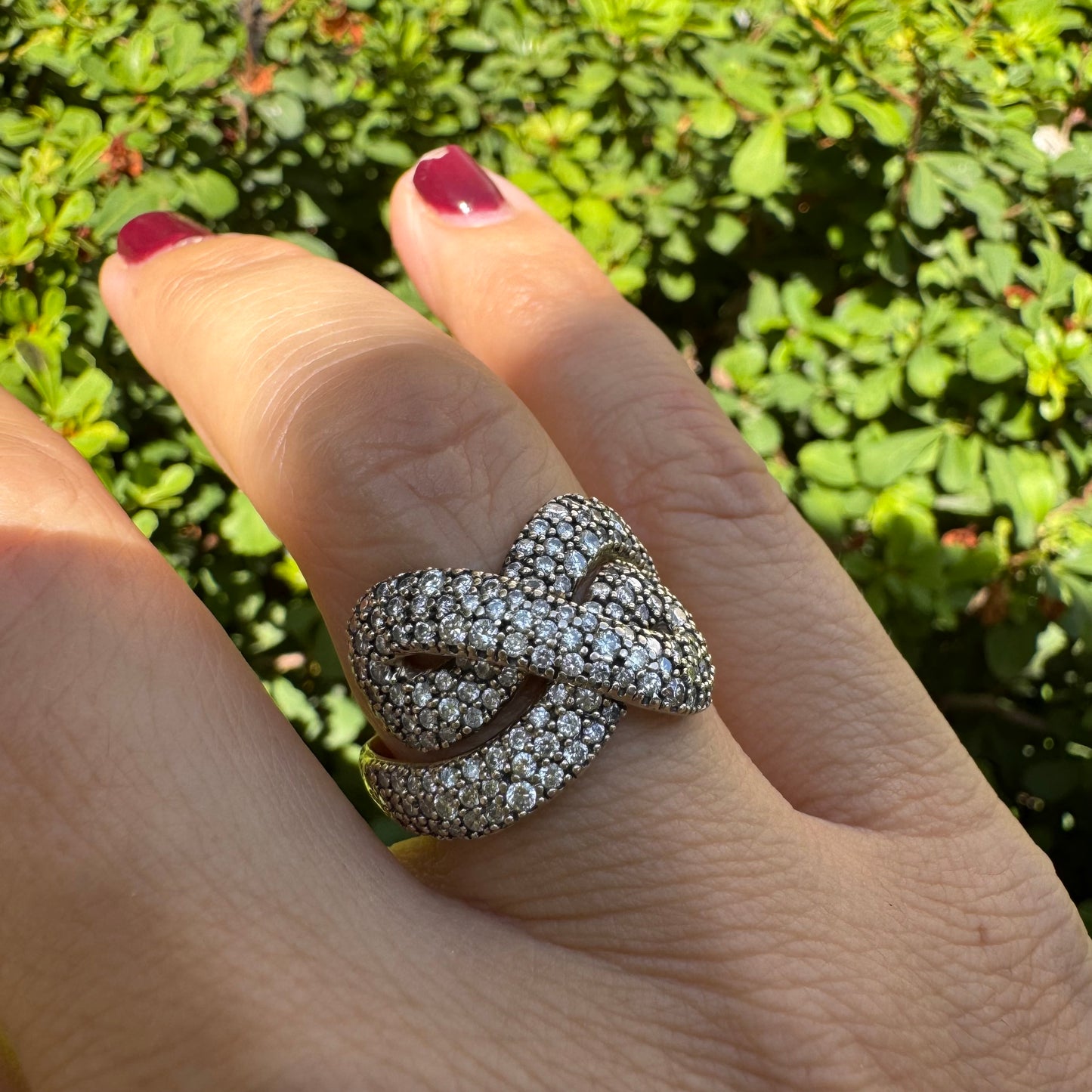 18K gold ring by H.Stern, from the iconic Celtic Dunes collection, fully set with brilliant Diamonds