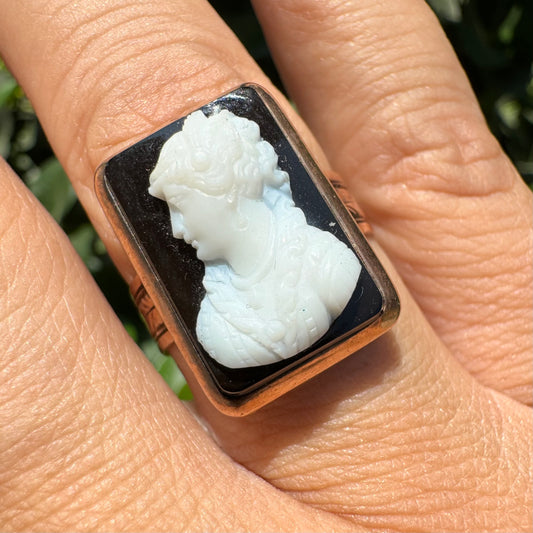 טבעת זהב 14 קראט קמאו