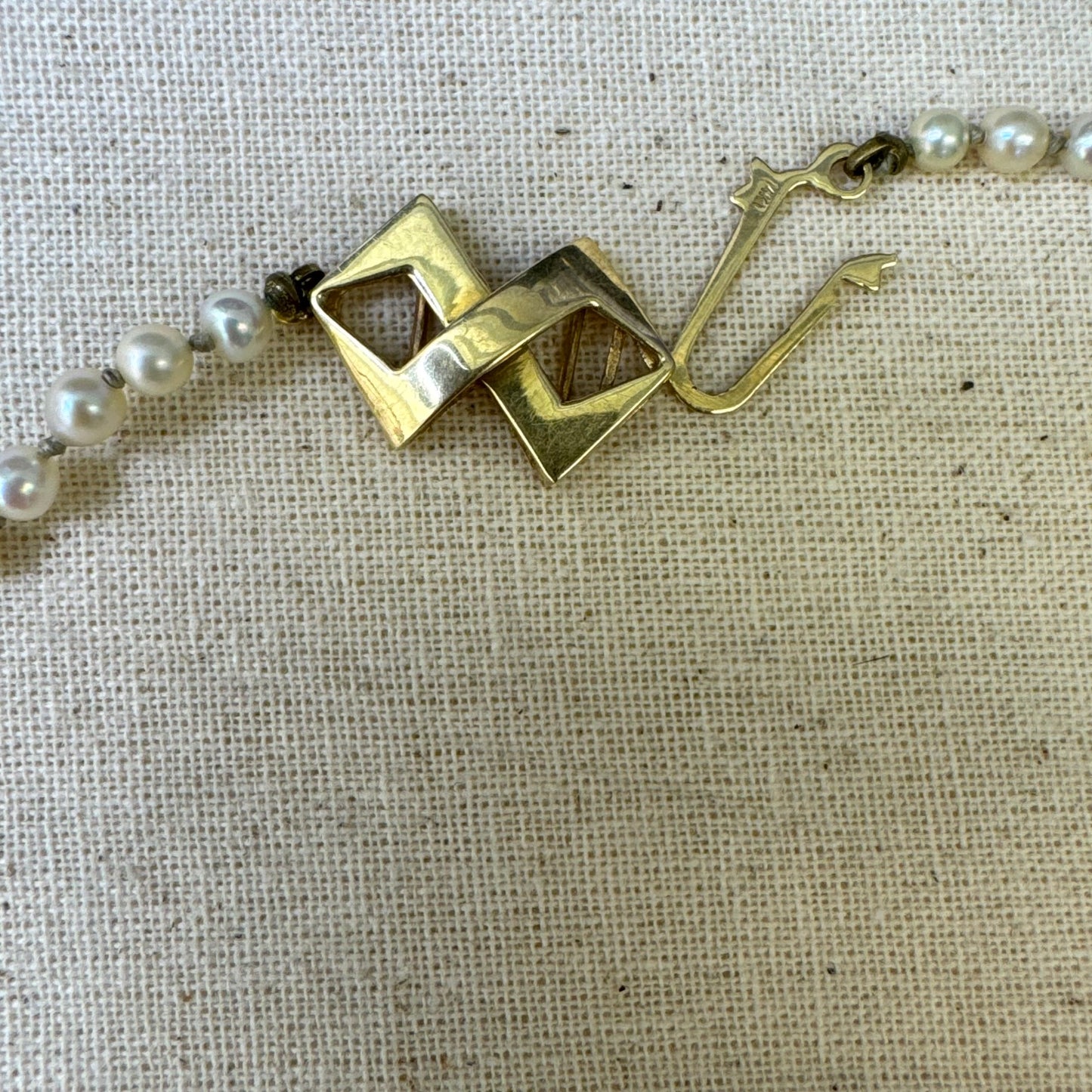 14K gold Pearl necklace