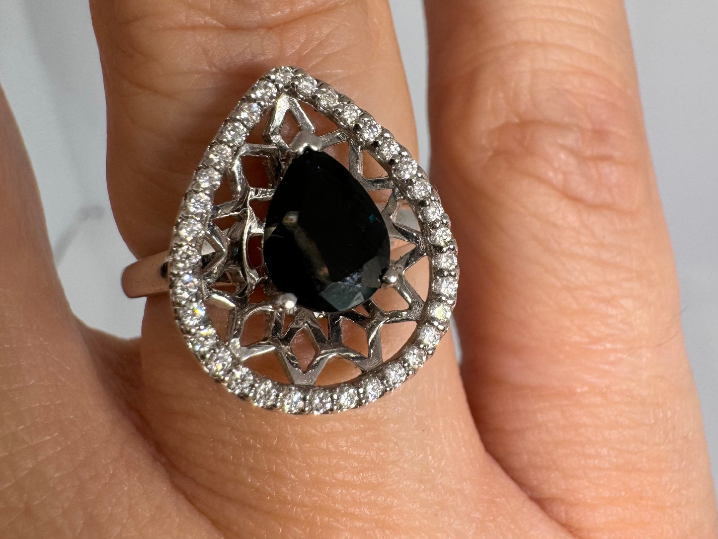 14K gold ring set with Sapphire & Diamonds