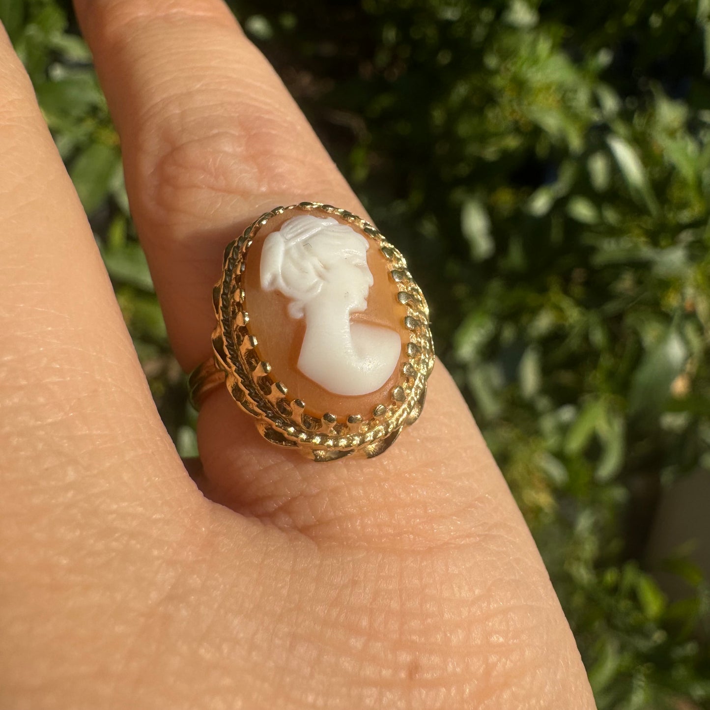 14K gold Cameo ring