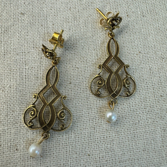 עגילי טיפה זהב 14K משובצים עם פנינה