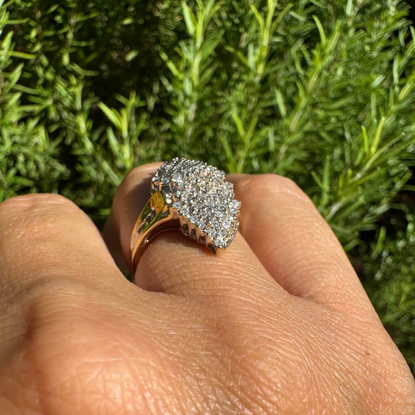 14K yellow gold ring set with Diamonds