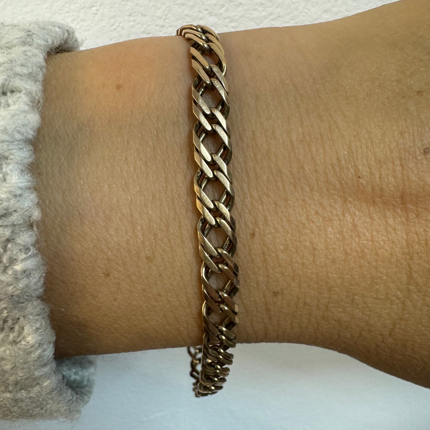 צמיד זהב צהוב 9 קראט חוליות גמישות