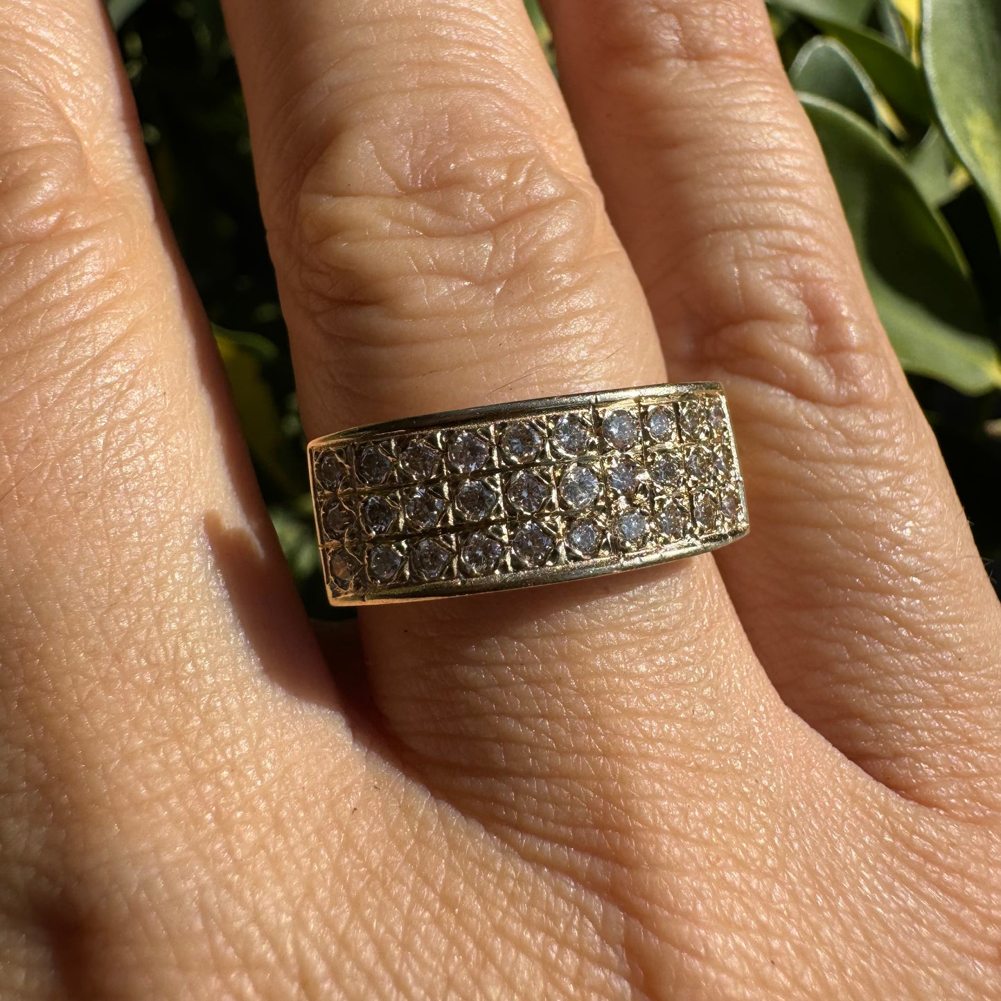 14K gold ring set with Diamonds