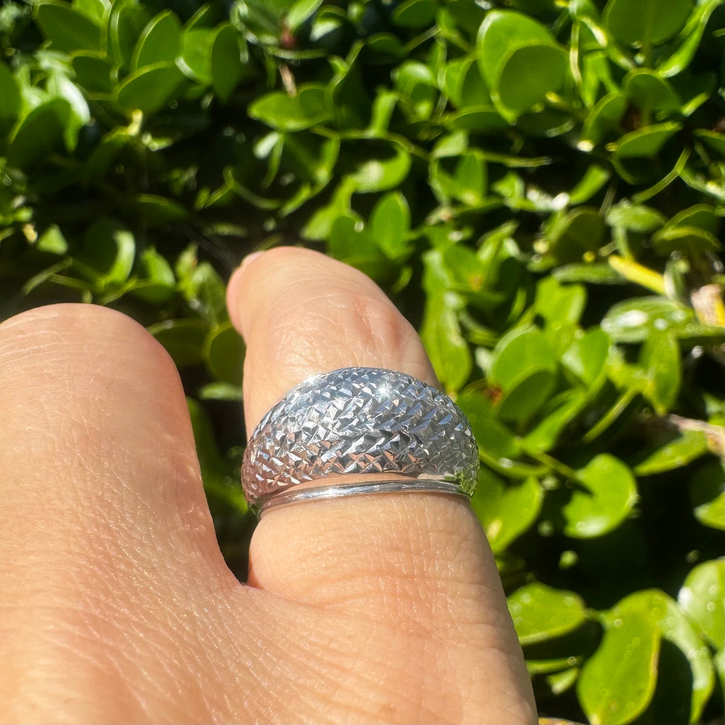 14K white gold ring