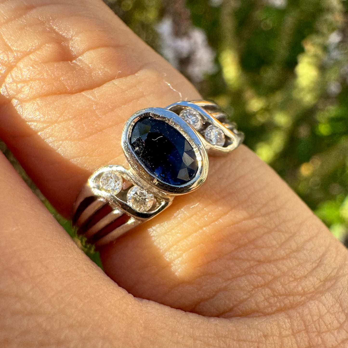 14K gold ring set with Sapphire & Diamonds