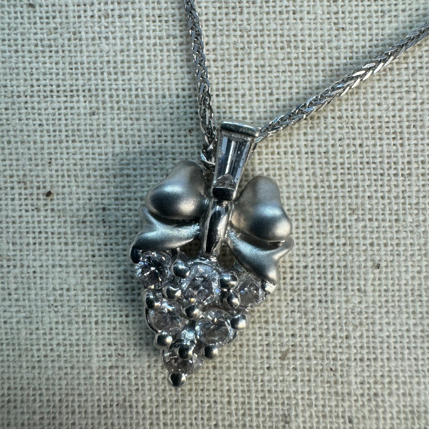 14K gold necklace & 18K gold pendant set with Diamonds