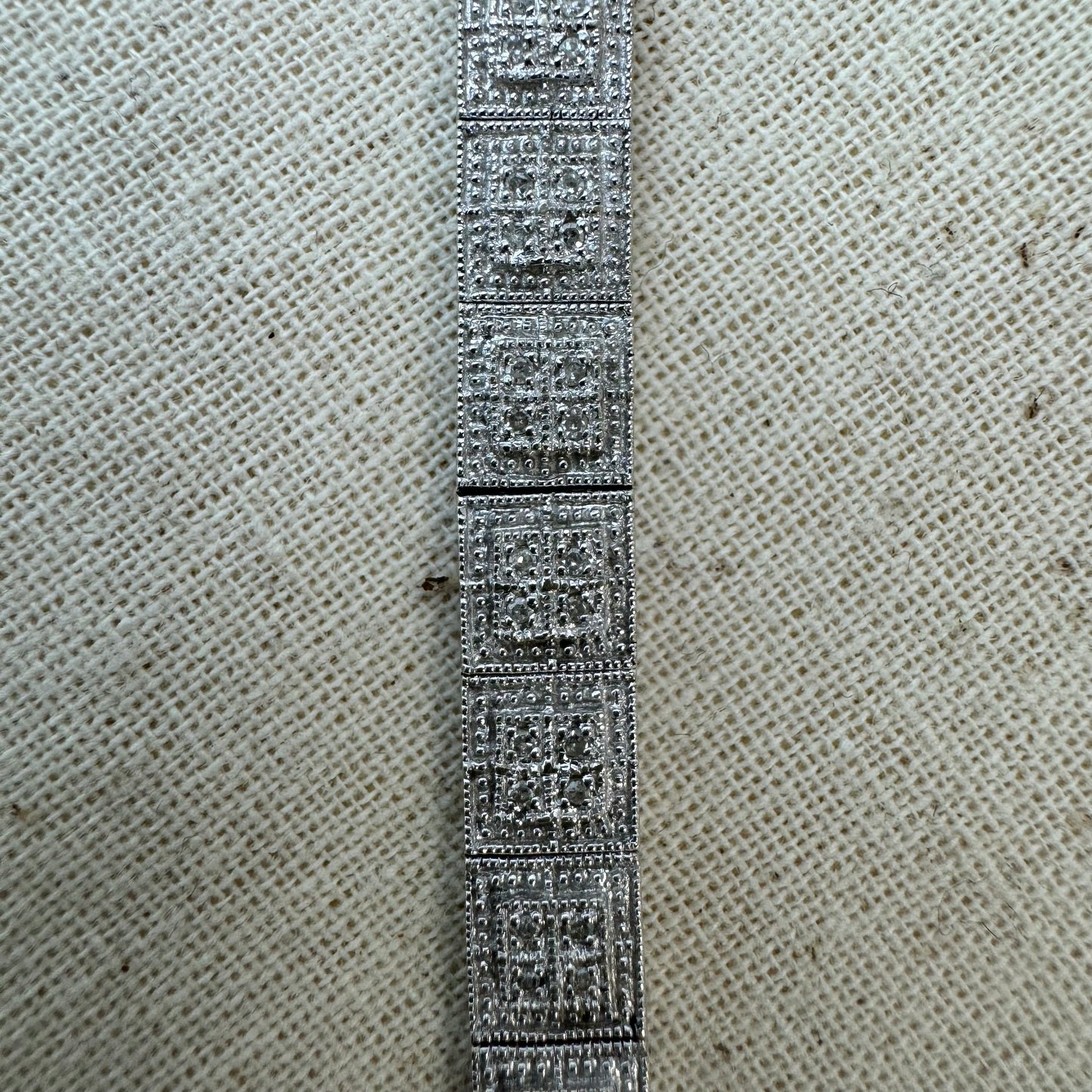 צמיד טניס זהב לבן 14 קראט משובץ יהלומים לכל האורך