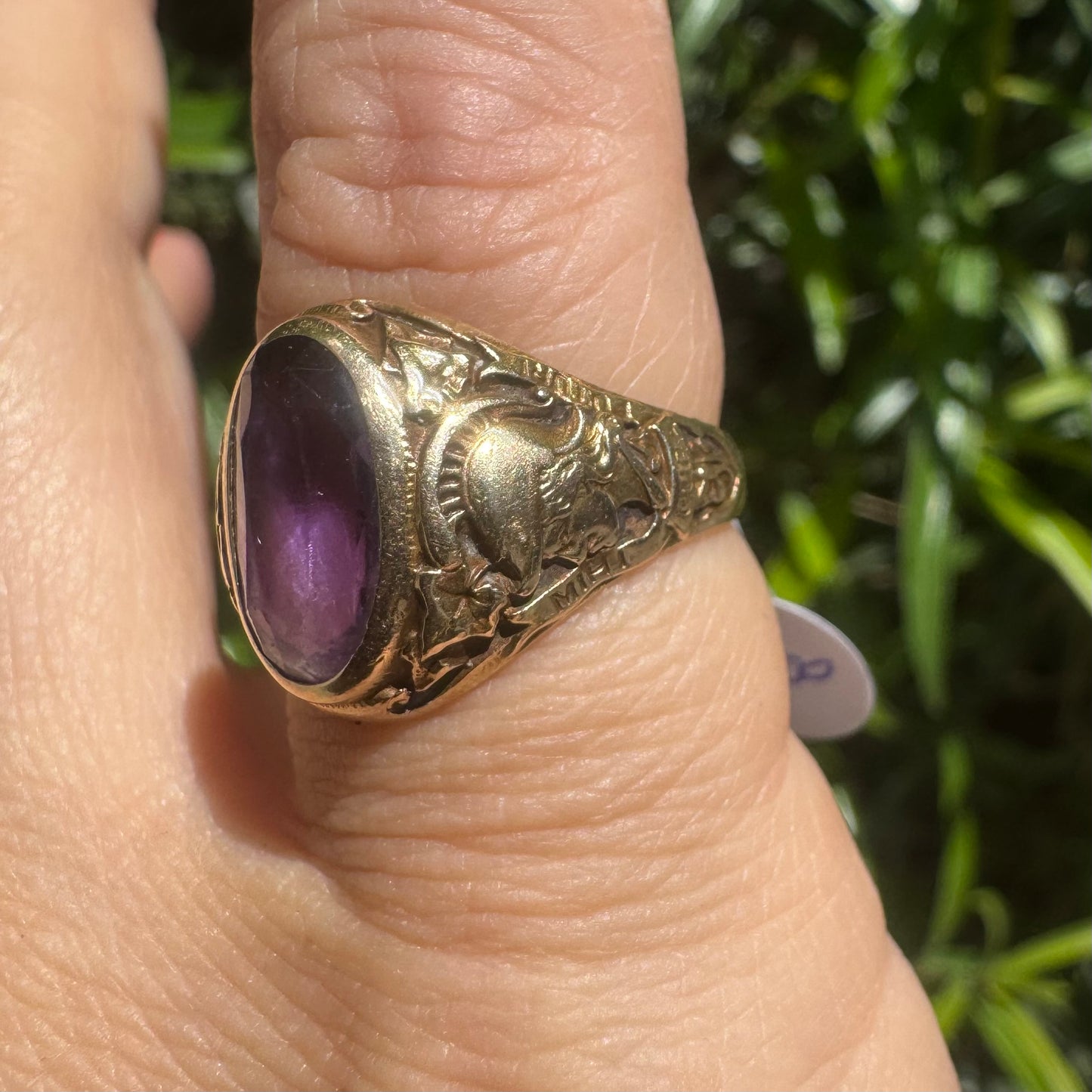 Vintage 1932 Tiffany & Co. 14K gold Class Ring set with Amethyst